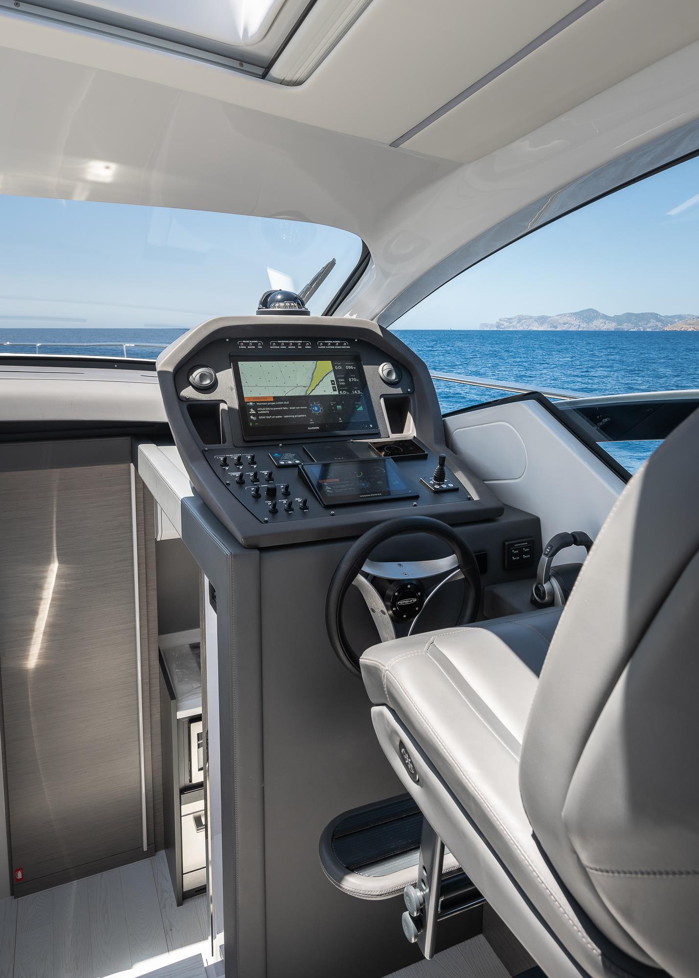 2023 PERSHING 5X IPS 